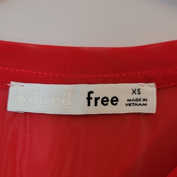 Wilfred Free Red Mesh Tee from Aritzia - Picture 5 of 6